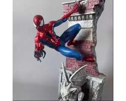 Soka Spiderman Diorama - 28cm - 1899 K